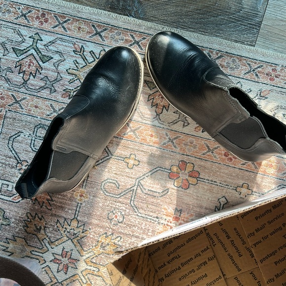 Chaco Chelsea Waterproof Boot - US Size 10 - Black - Picture 2 of 5